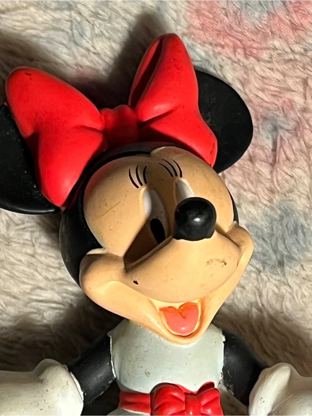 Vintage Disney Minnie Mouse PVC Figure White Dress Red Bow Applause China